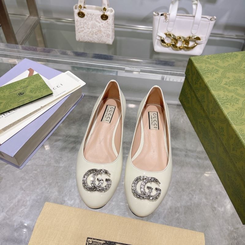 Gucci Flat Shoes